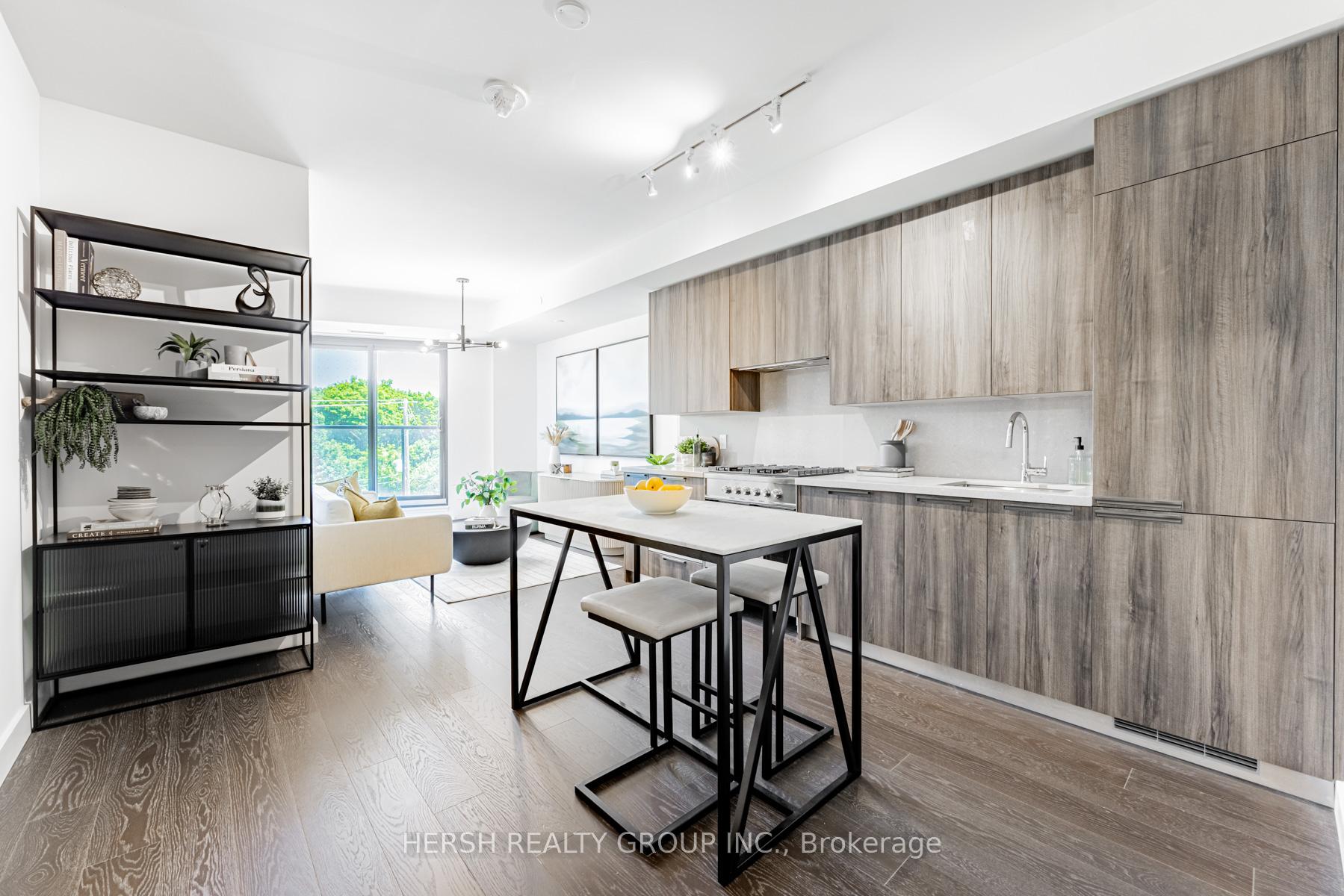 Photo 4 of Unit 310, 160 Kingsway Crescent, Etobicoke, Kingsway South — HOMEH