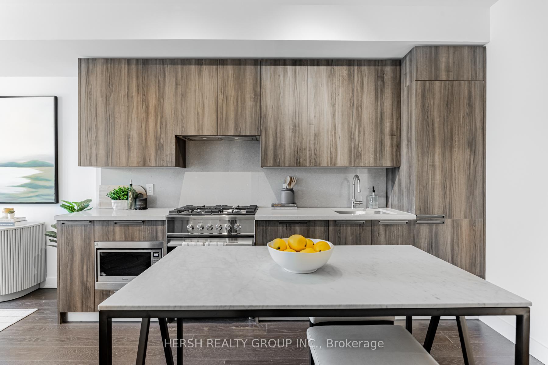 Photo 6 of Unit 310, 160 Kingsway Crescent, Etobicoke, Kingsway South — HOMEH