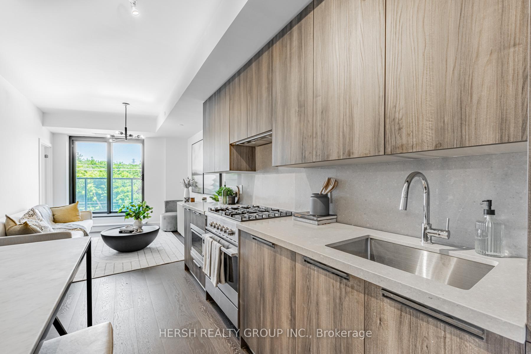 Photo 8 of Unit 310, 160 Kingsway Crescent, Etobicoke, Kingsway South — HOMEH