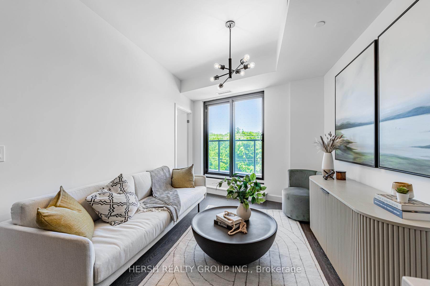 Photo 10 of Unit 310, 160 Kingsway Crescent, Etobicoke, Kingsway South — HOMEH