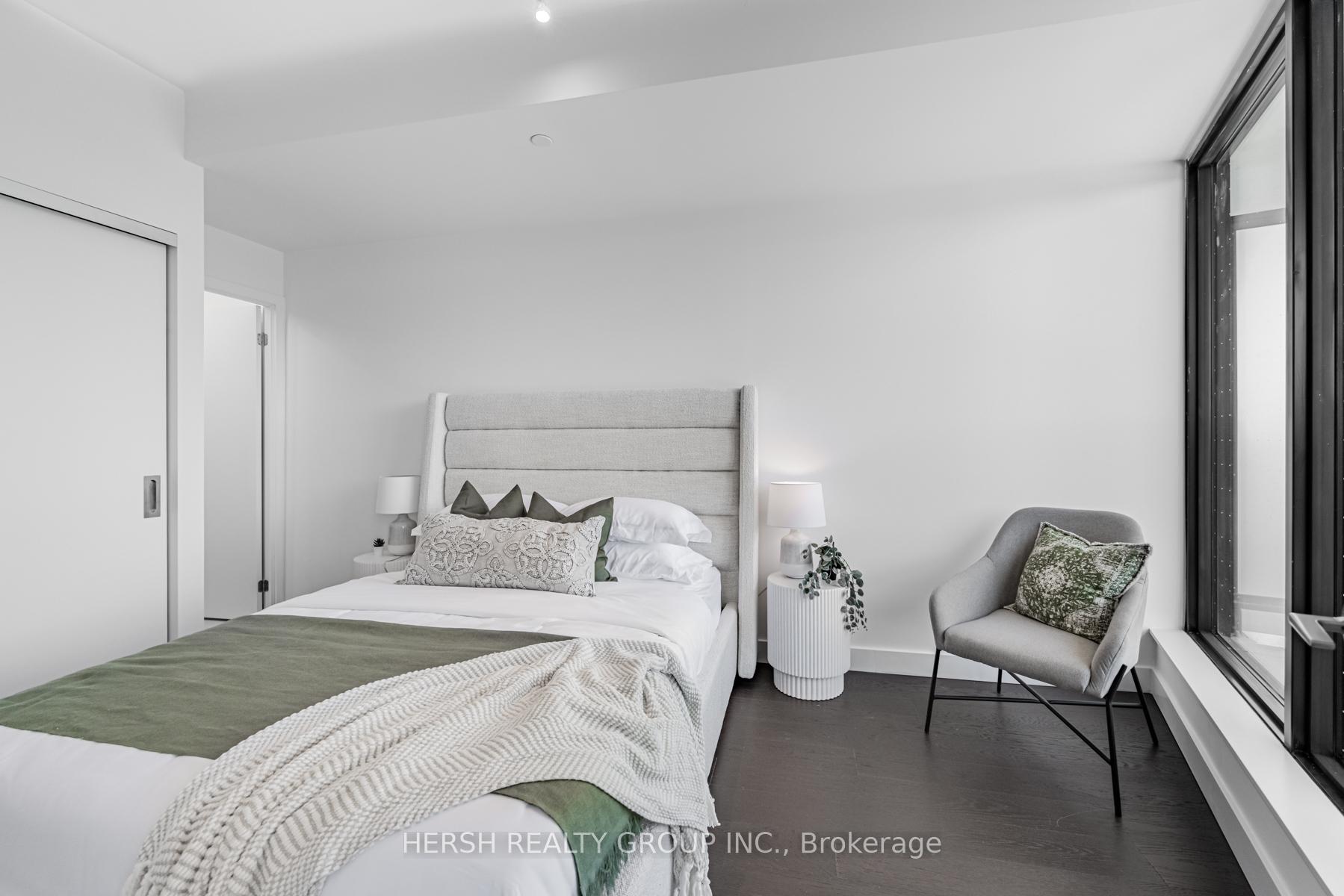 Photo 14 of Unit 310, 160 Kingsway Crescent, Etobicoke, Kingsway South — HOMEH