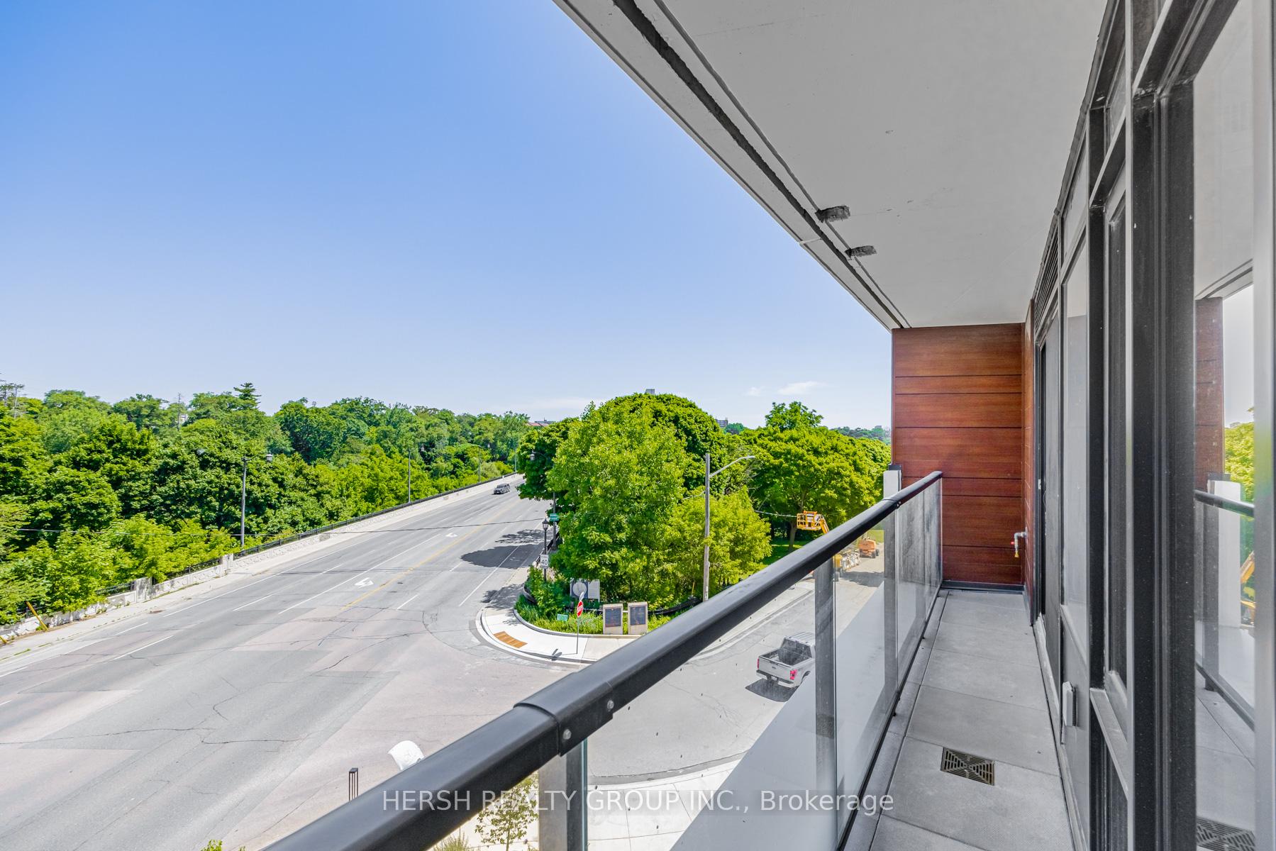 Photo 21 of Unit 310, 160 Kingsway Crescent, Etobicoke, Kingsway South — HOMEH