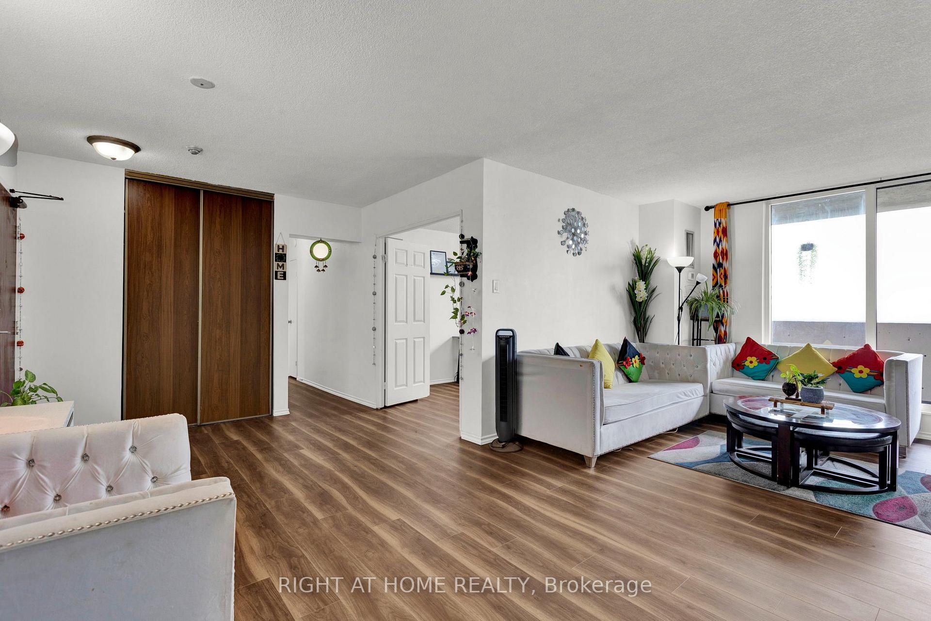 Photo 5 of Unit 1608, 100 Prudential Drive, Scarborough, Dorset Park — HOMEH
