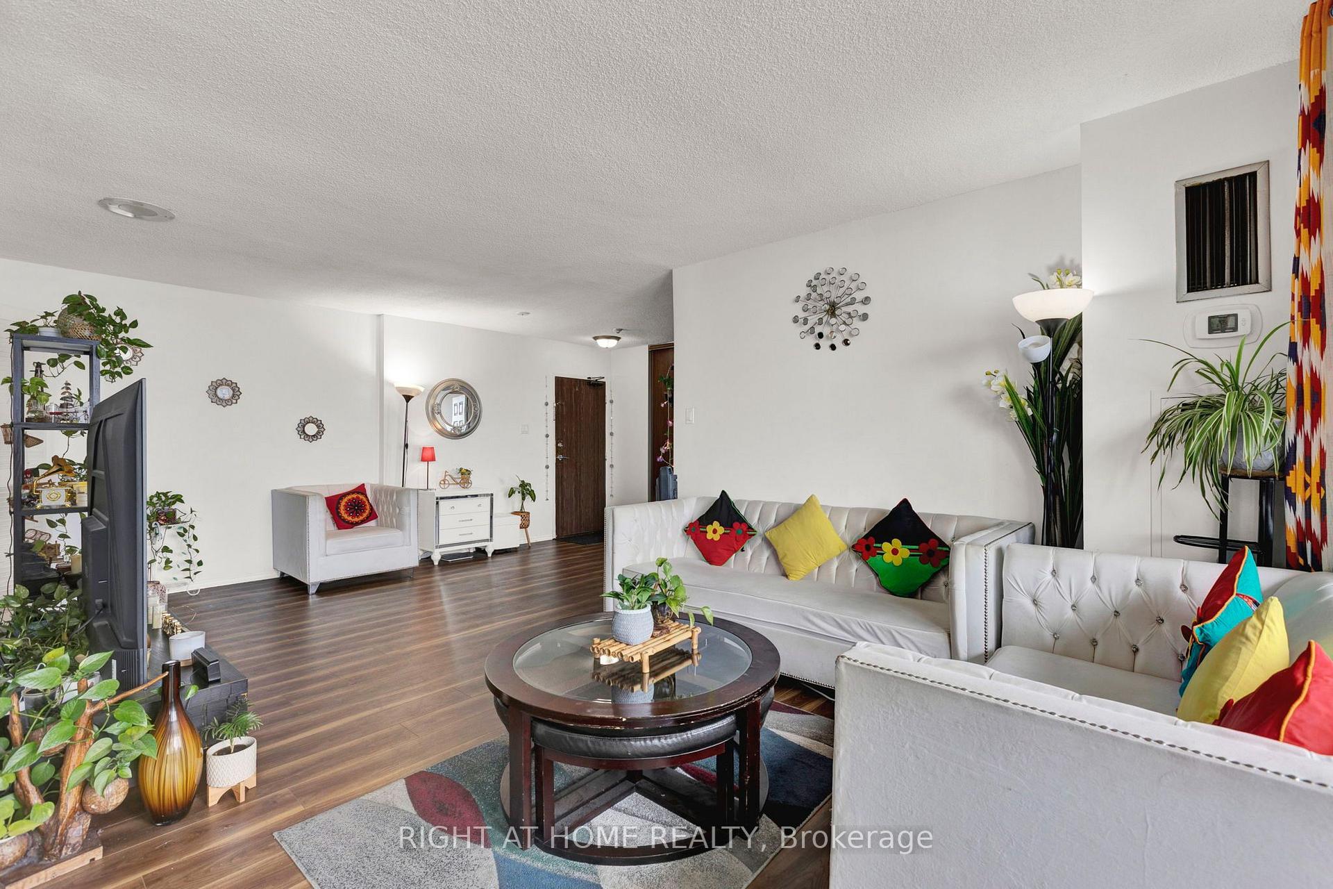 Photo 8 of Unit 1608, 100 Prudential Drive, Scarborough, Dorset Park — HOMEH