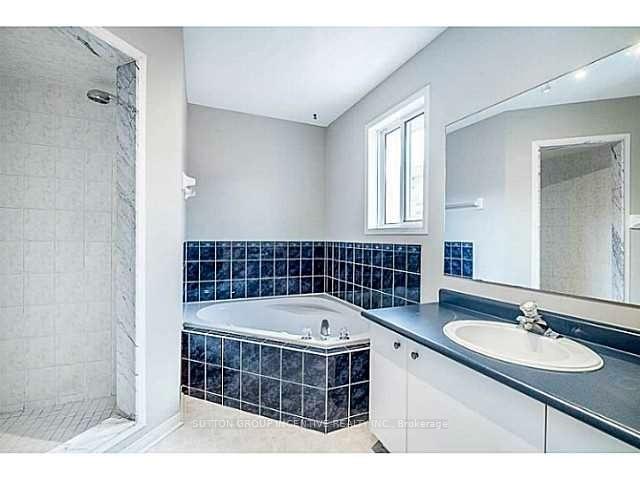 Photo 7 of 18 Merganser Court, Barrie, Painswick South — HOMEH