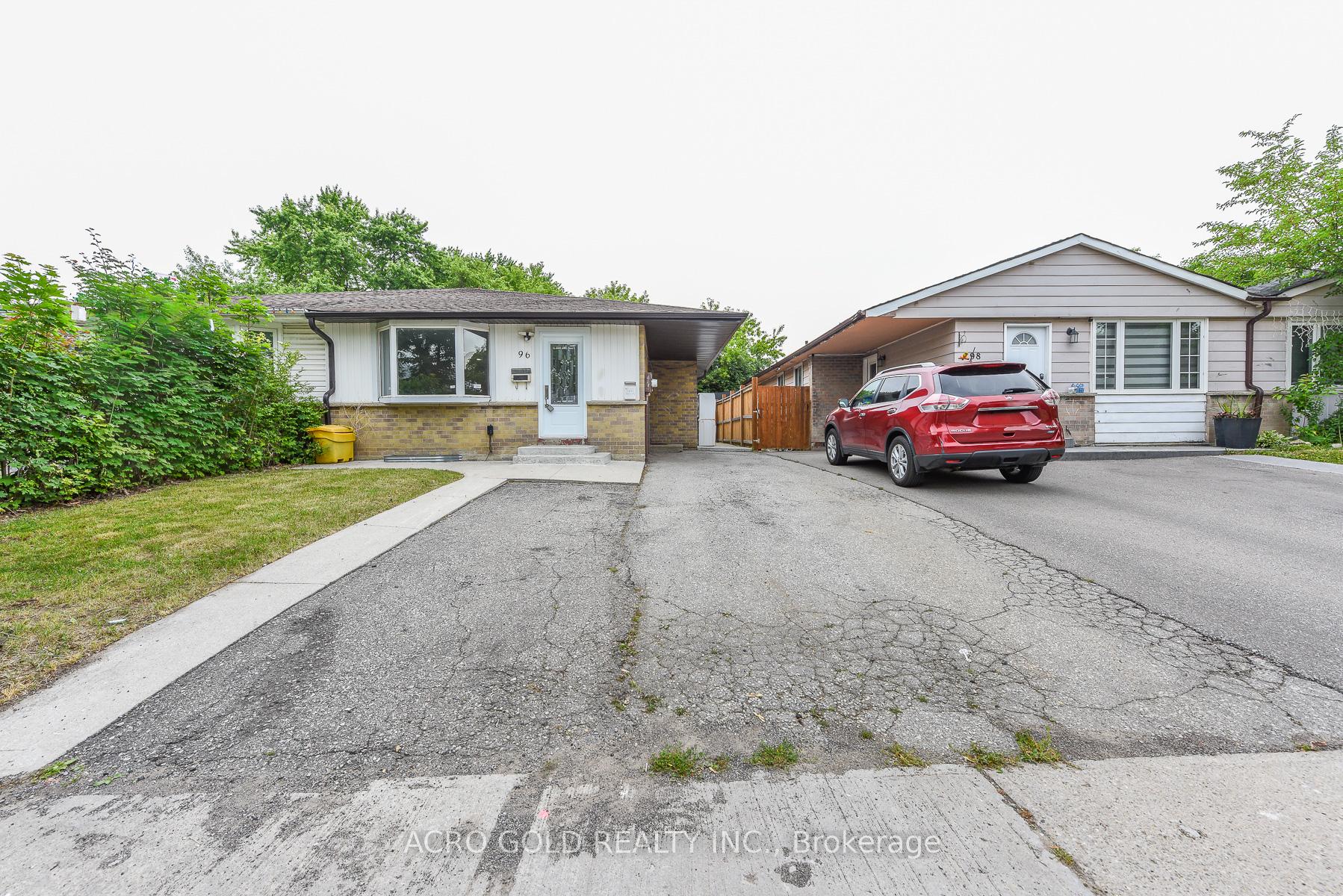 Photo 2 of 96 Archdekin Drive, Brampton, Madoc — HOMEH