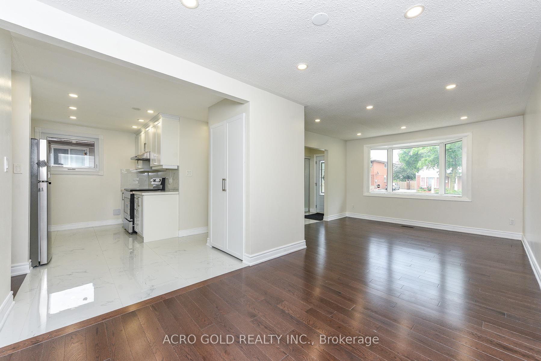 Photo 8 of 96 Archdekin Drive, Brampton, Madoc — HOMEH