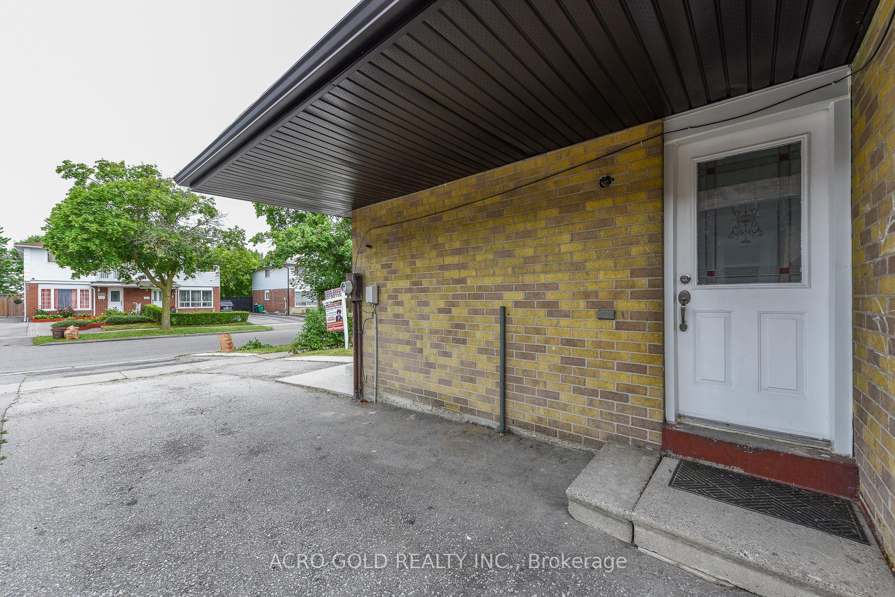 Photo 47 of 96 Archdekin Drive, Brampton, Madoc — HOMEH