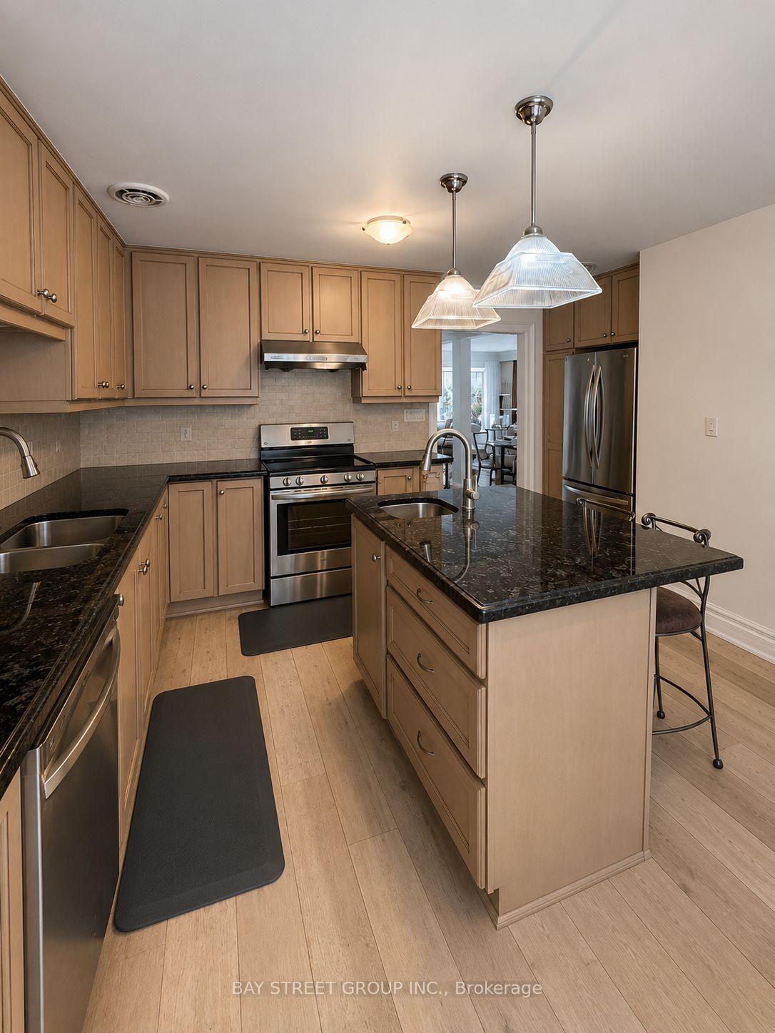 Photo 6 of Unit ROOM, 45 Foxwarren Drive, North York, Bayview Village — HOMEH