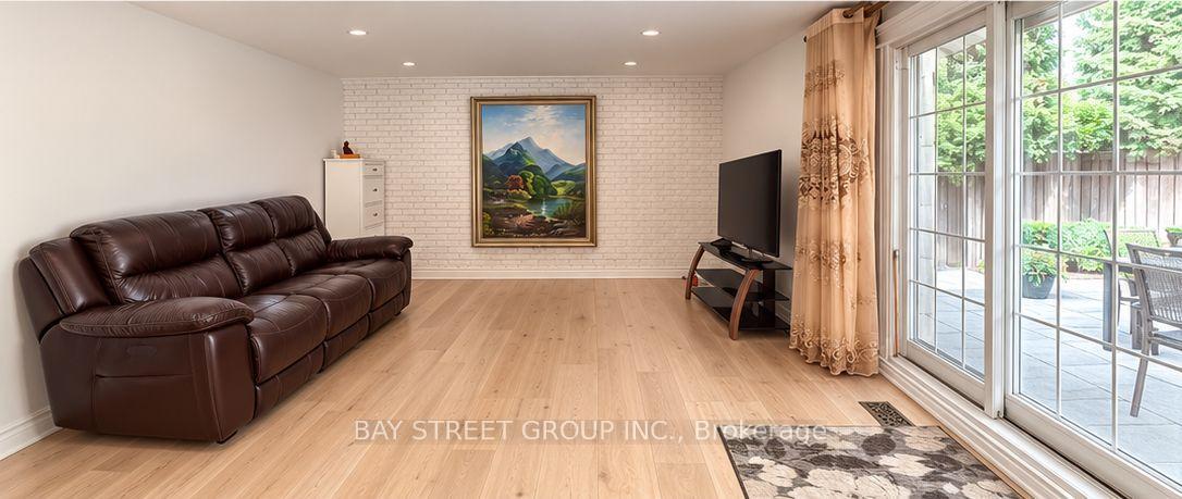 Photo 9 of Unit ROOM, 45 Foxwarren Drive, North York, Bayview Village — HOMEH