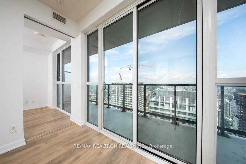 Photo 4 of Unit Ph307, 87 Peter Street, Toronto, Waterfront Communities — HOMEH