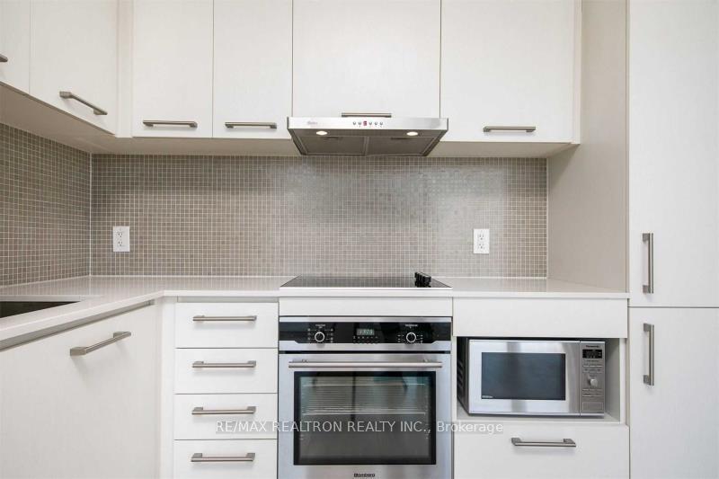 Photo 6 of Unit Ph307, 87 Peter Street, Toronto, Waterfront Communities — HOMEH