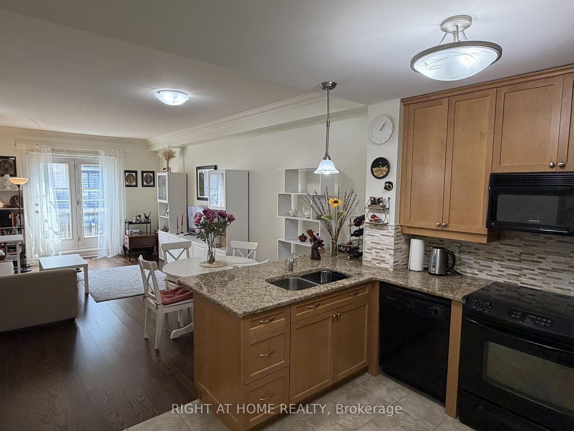 Photo 12 of Unit 309, 60 Ann Street, Caledon, Bolton West — HOMEH