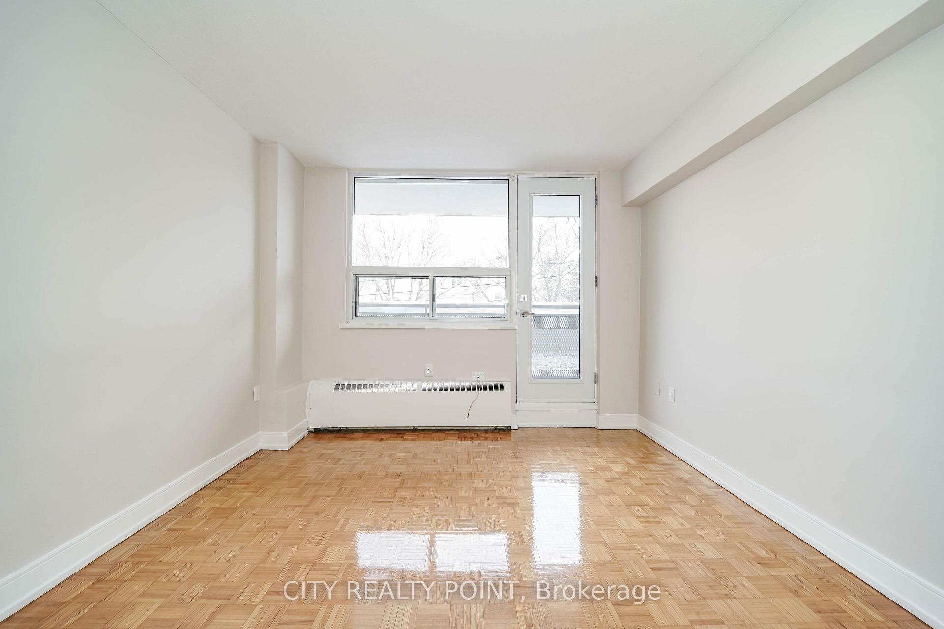 Photo 5 of Unit 807, 1500 Bathurst Street, Toronto, Humewood-Cedarvale — HOMEH