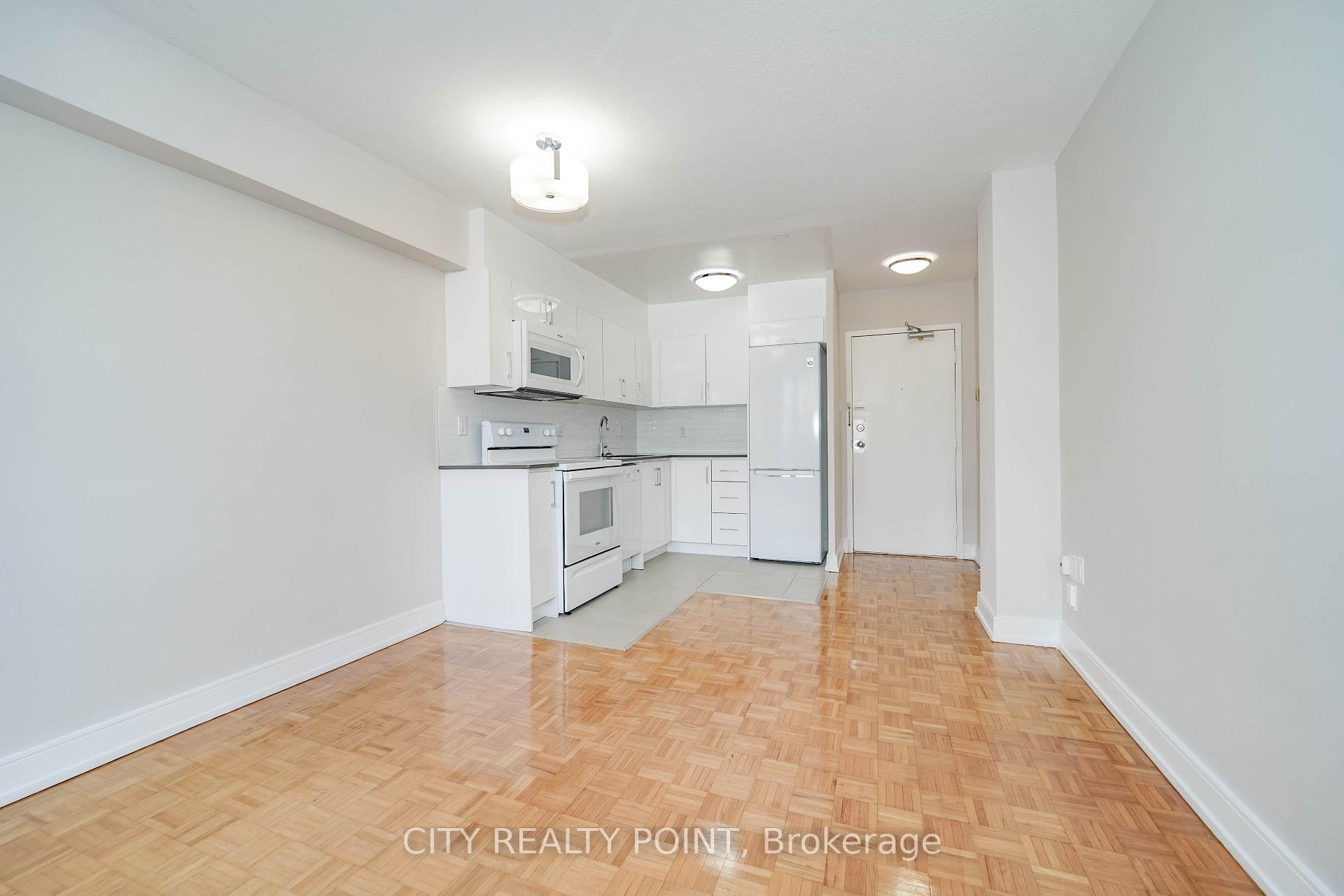 Photo 7 of Unit 807, 1500 Bathurst Street, Toronto, Humewood-Cedarvale — HOMEH