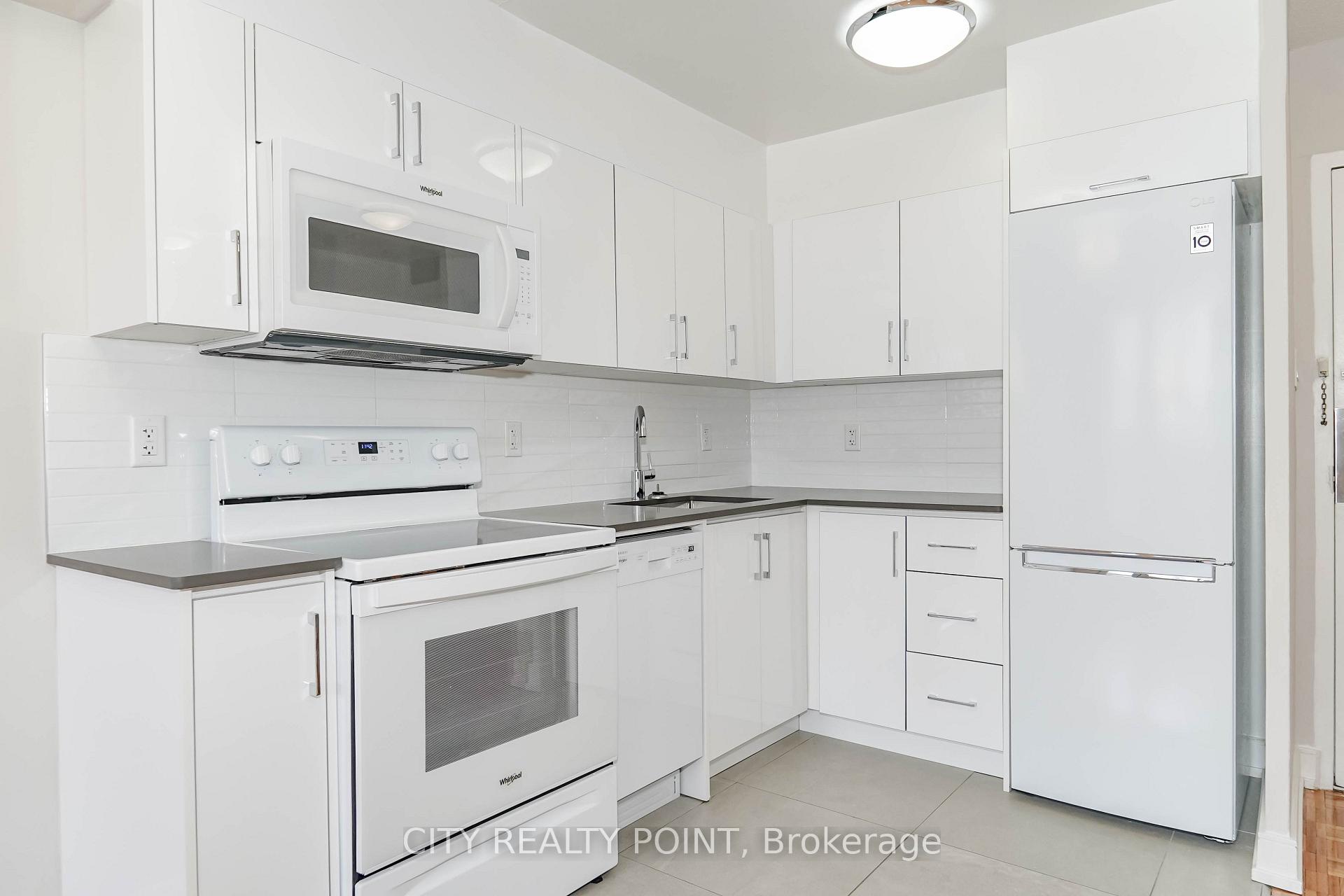 Photo 9 of Unit 807, 1500 Bathurst Street, Toronto, Humewood-Cedarvale — HOMEH