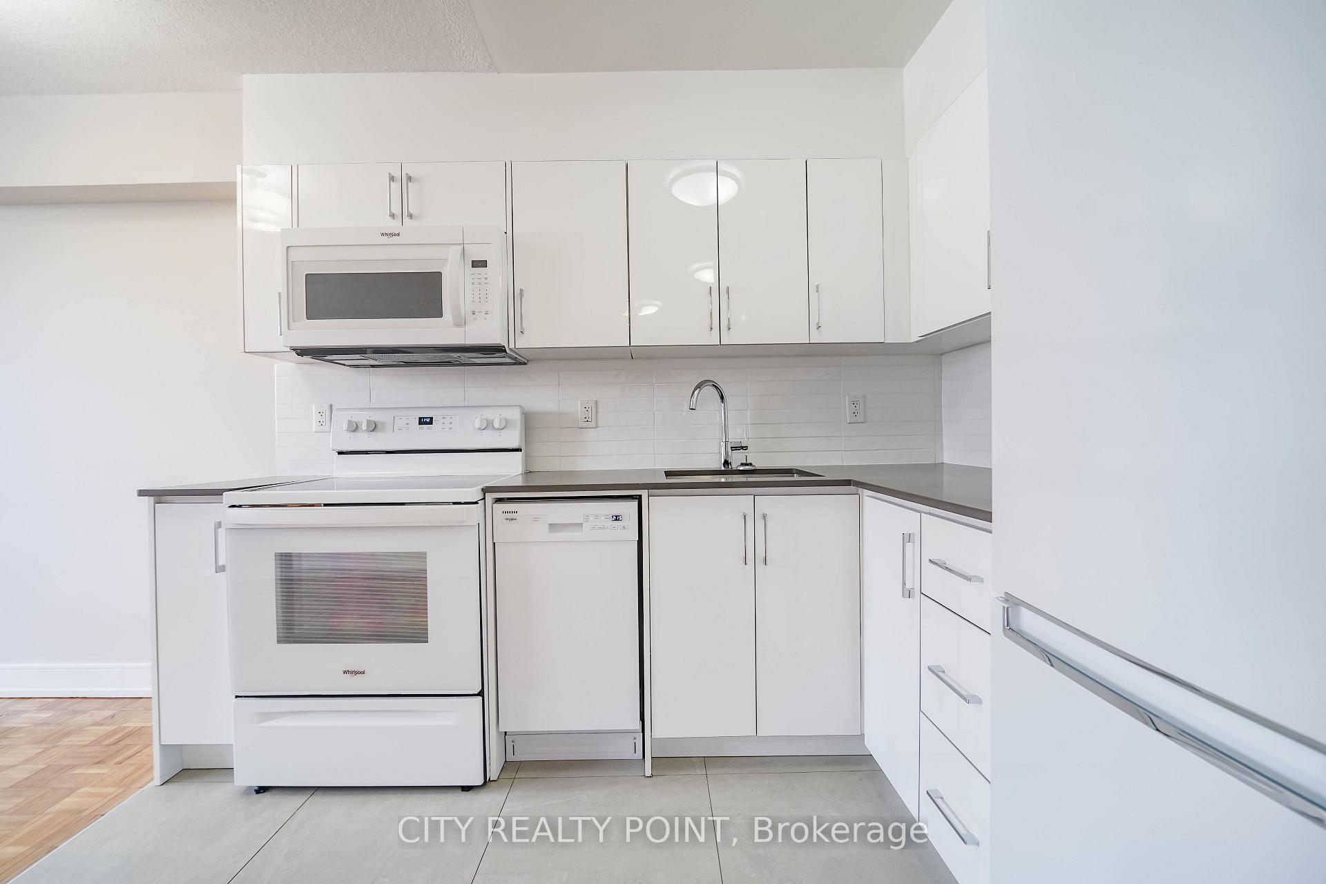 Photo 10 of Unit 807, 1500 Bathurst Street, Toronto, Humewood-Cedarvale — HOMEH