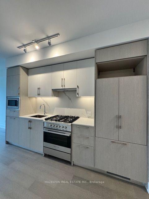 Photo 1 of Unit 608, 8 Manor Road W, Toronto, Yonge-Eglinton — HOMEH