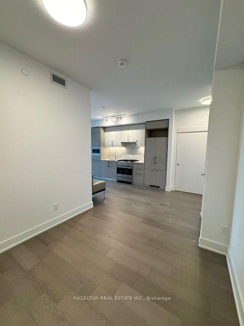 Photo 7 of Unit 608, 8 Manor Road W, Toronto, Yonge-Eglinton — HOMEH