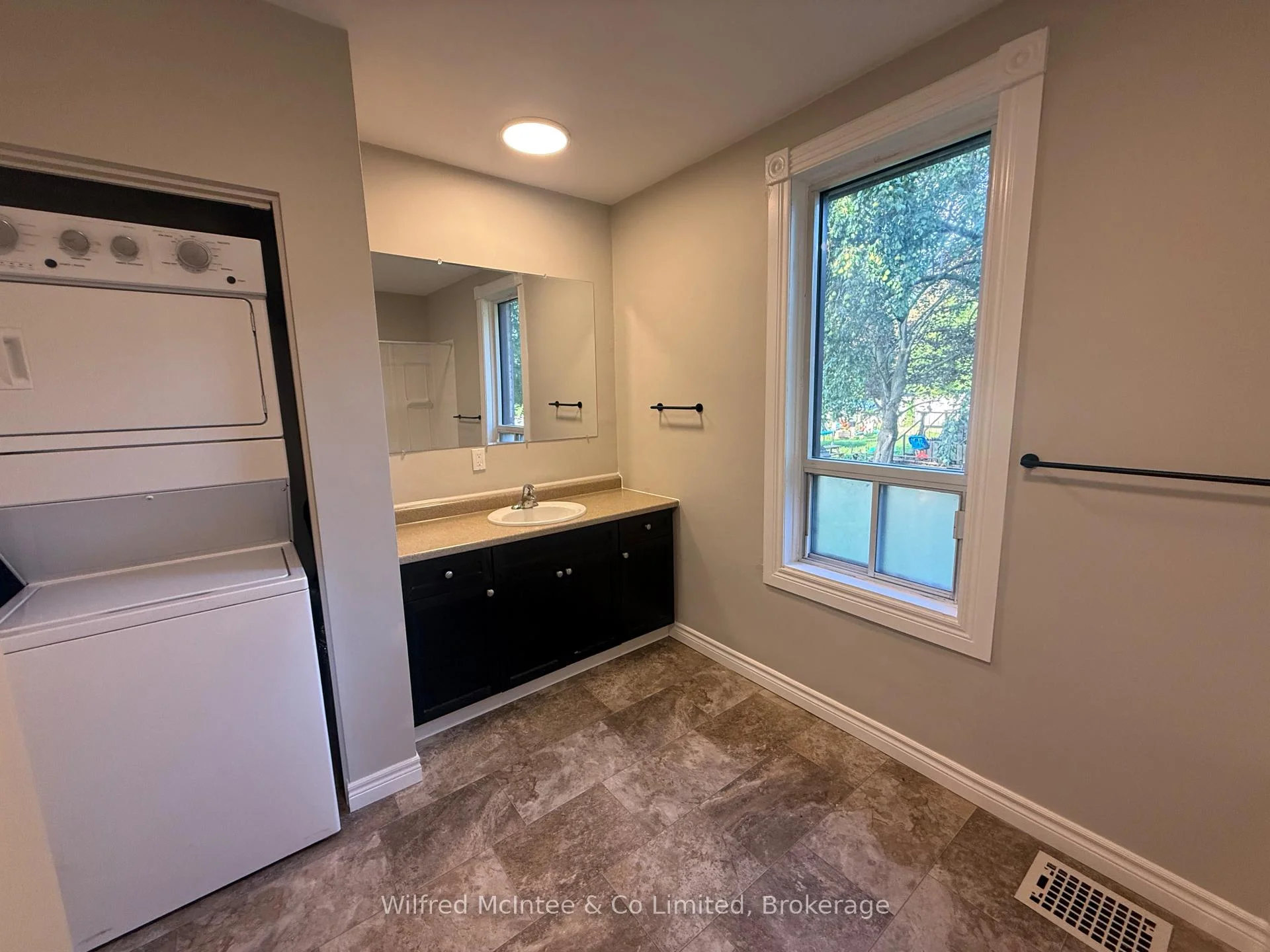 Photo 9 of 470 11th Street, Hanover — HOMEH