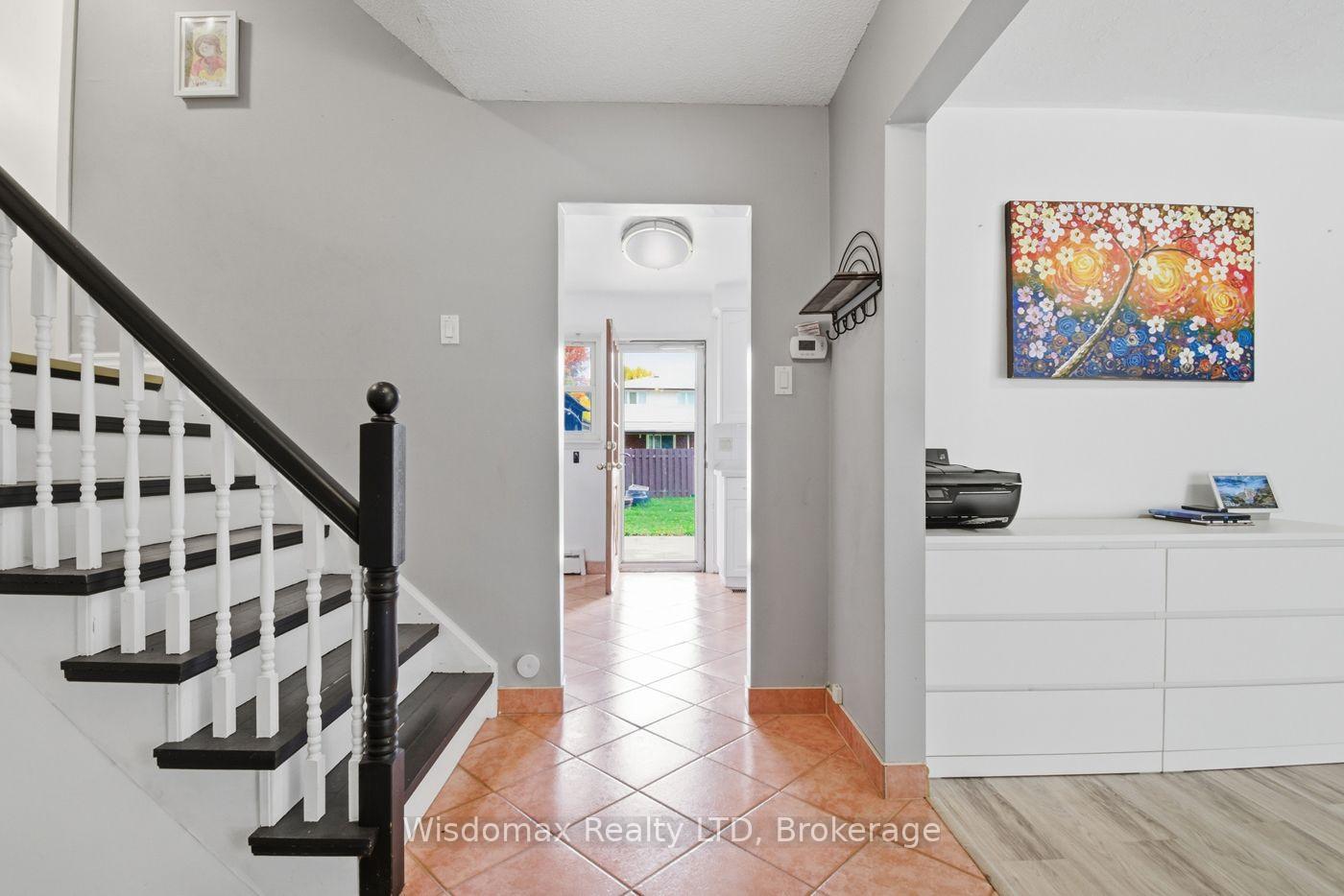 Photo 5 of 3384 Baker Crescent, Niagara Falls, Casey — HOMEH