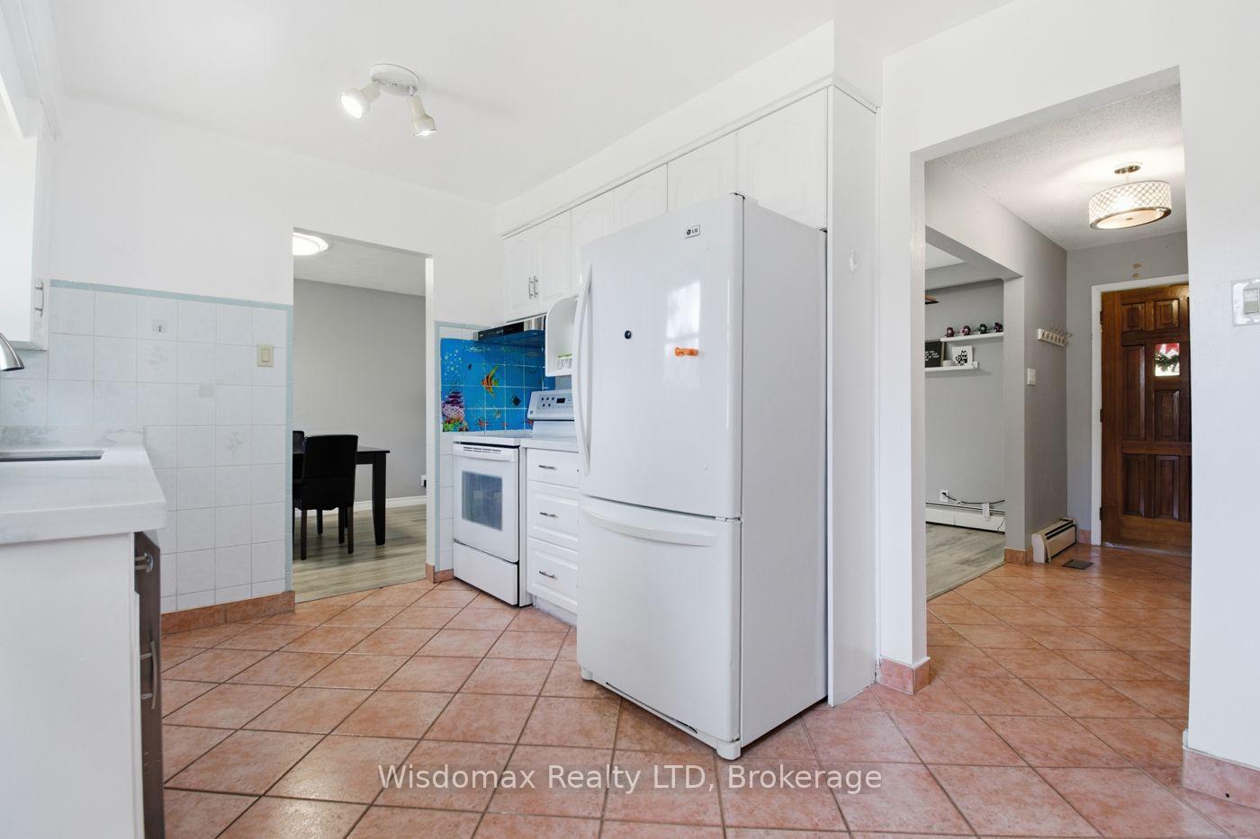 Photo 11 of 3384 Baker Crescent, Niagara Falls, Casey — HOMEH