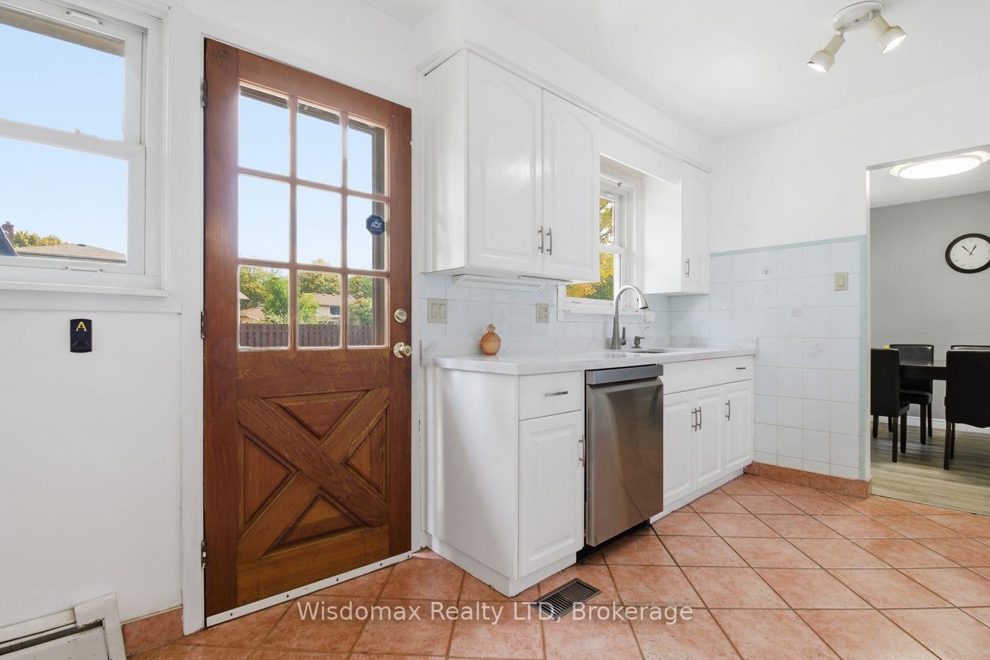 Photo 14 of 3384 Baker Crescent, Niagara Falls, Casey — HOMEH