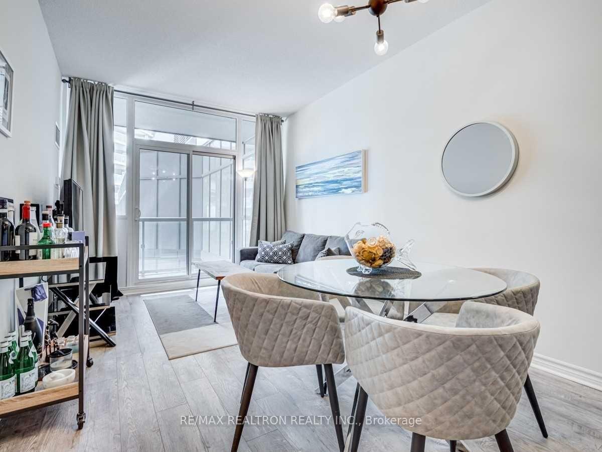 Photo 7 of Unit 305, 25 Lower Simcoe Street, Toronto, Waterfront Communities — HOMEH