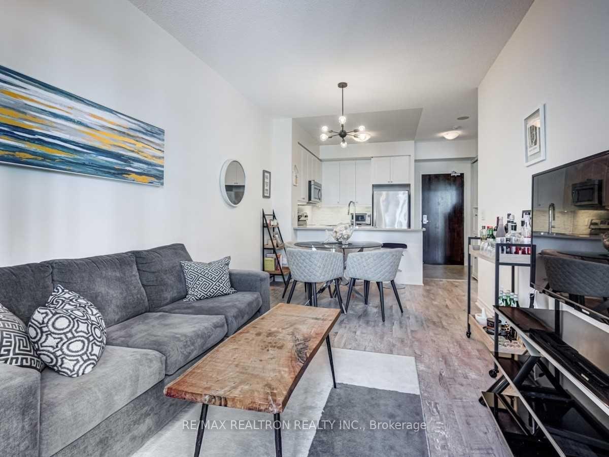 Photo 11 of Unit 305, 25 Lower Simcoe Street, Toronto, Waterfront Communities — HOMEH
