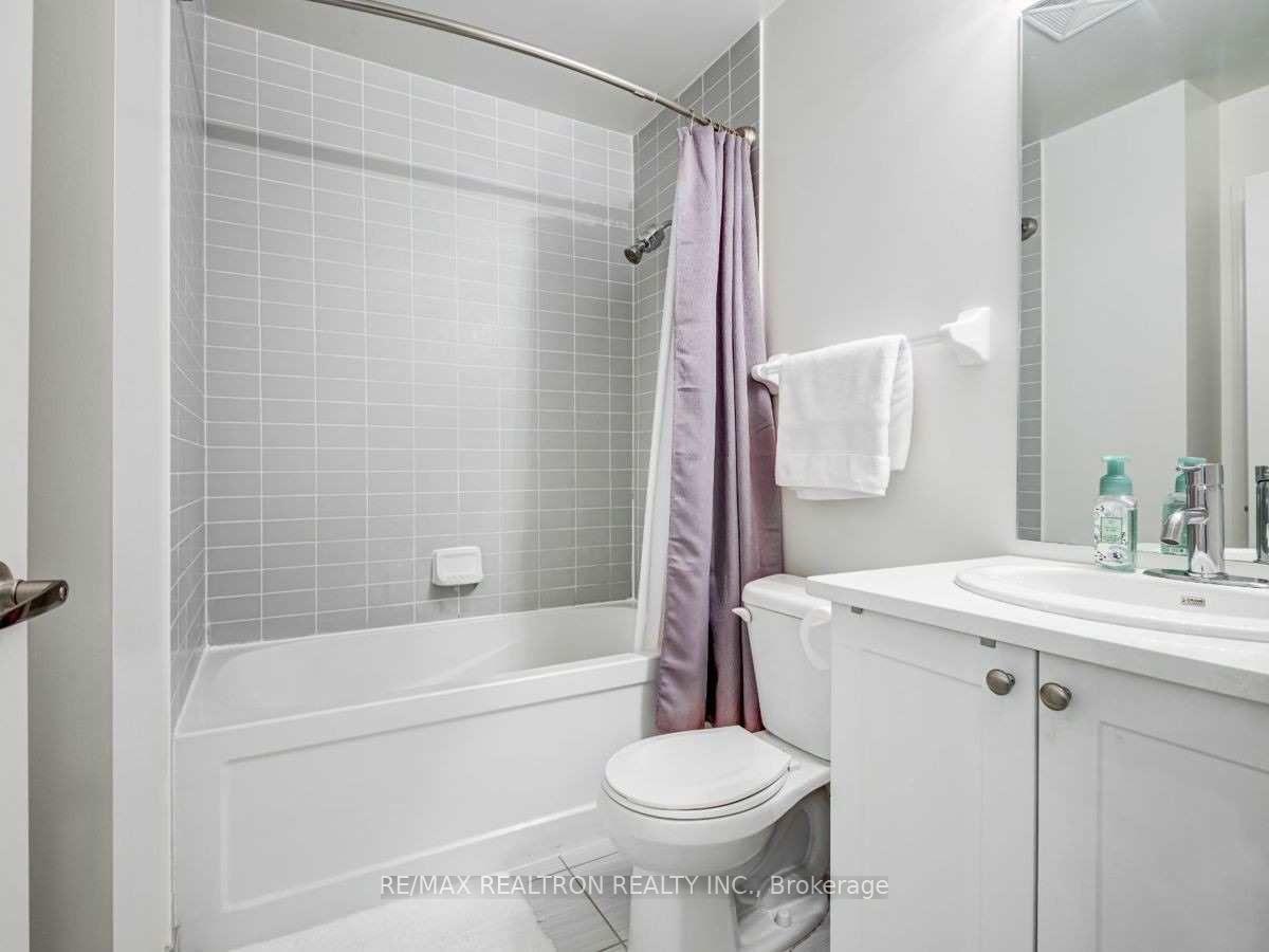 Photo 14 of Unit 305, 25 Lower Simcoe Street, Toronto, Waterfront Communities — HOMEH