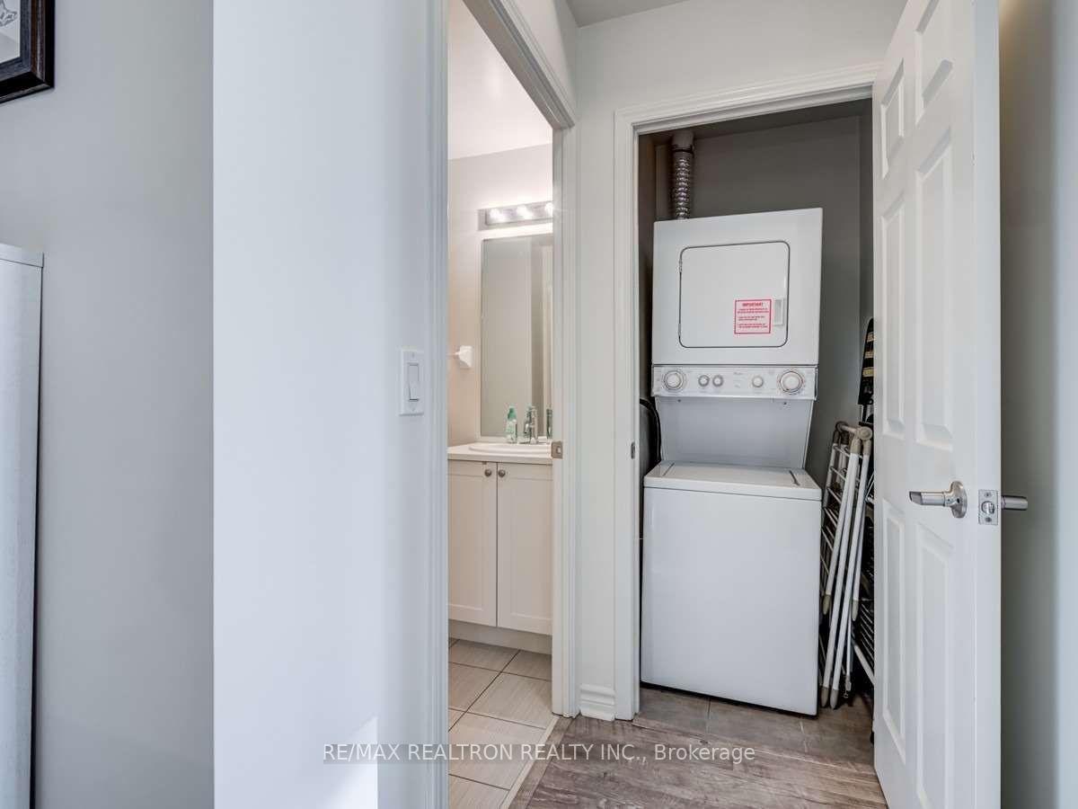 Photo 15 of Unit 305, 25 Lower Simcoe Street, Toronto, Waterfront Communities — HOMEH