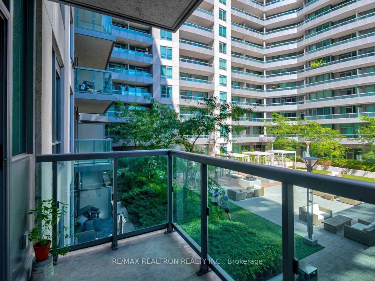 Photo 16 of Unit 305, 25 Lower Simcoe Street, Toronto, Waterfront Communities — HOMEH