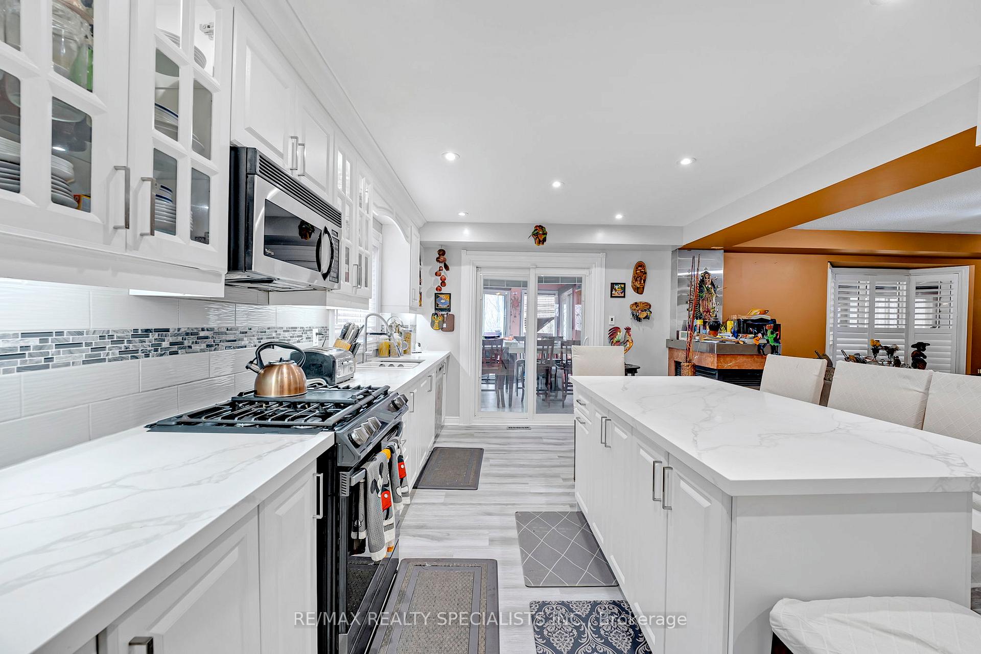Photo 14 of 20 Silktop Trail, Brampton, Sandringham-Wellington — HOMEH