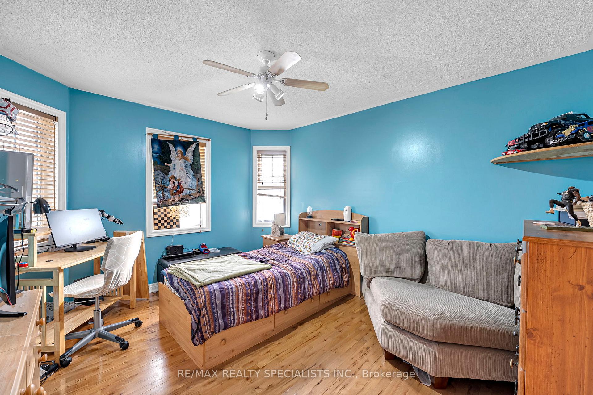 Photo 21 of 20 Silktop Trail, Brampton, Sandringham-Wellington — HOMEH