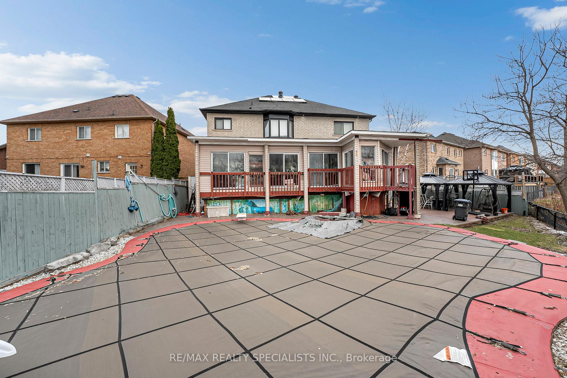 Photo 38 of 20 Silktop Trail, Brampton, Sandringham-Wellington — HOMEH