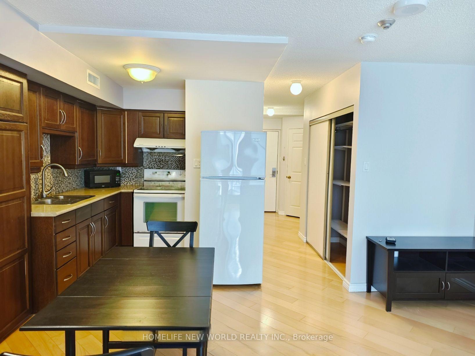 Photo 3 of Unit 604, 55 Centre Avenue, Toronto, Bay Street Corridor — HOMEH
