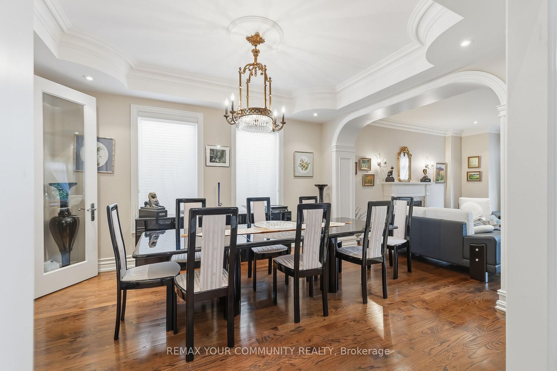 Photo 6 of 135 Wedgewood Drive, North York, Newtonbrook East — HOMEH