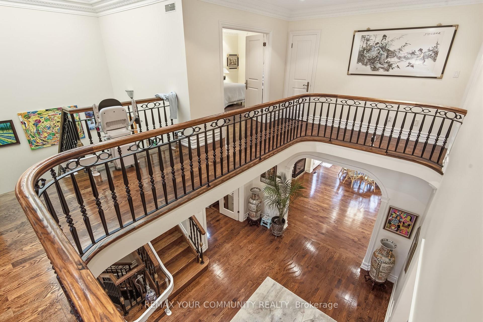 Photo 15 of 135 Wedgewood Drive, North York, Newtonbrook East — HOMEH