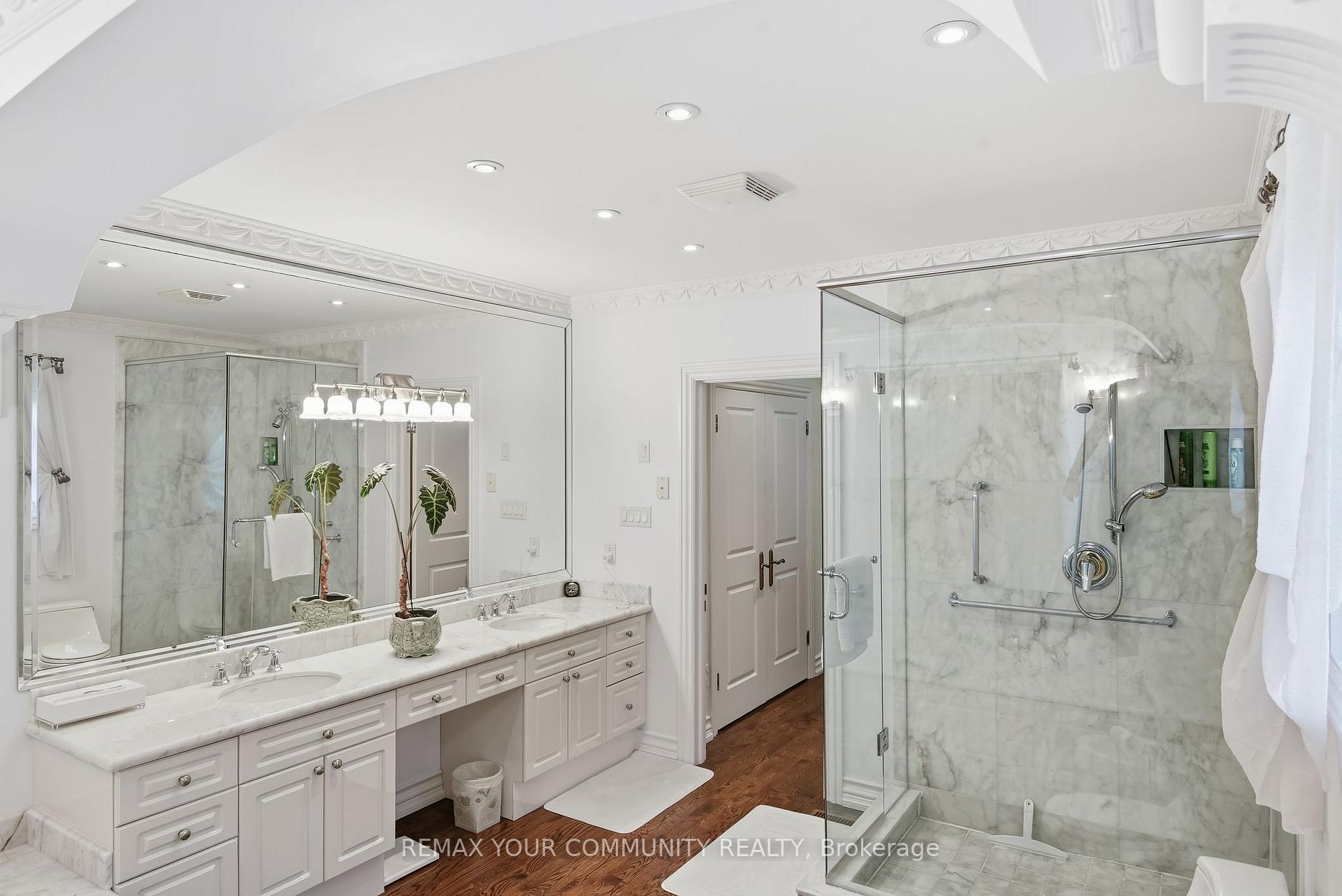 Photo 17 of 135 Wedgewood Drive, North York, Newtonbrook East — HOMEH