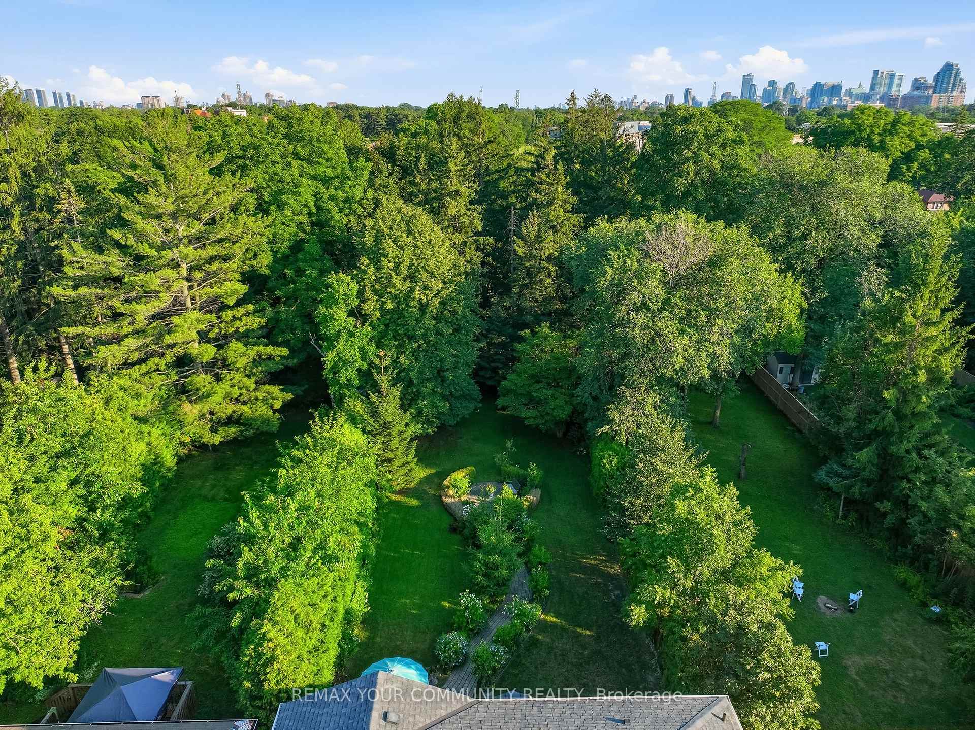 Photo 25 of 135 Wedgewood Drive, North York, Newtonbrook East — HOMEH