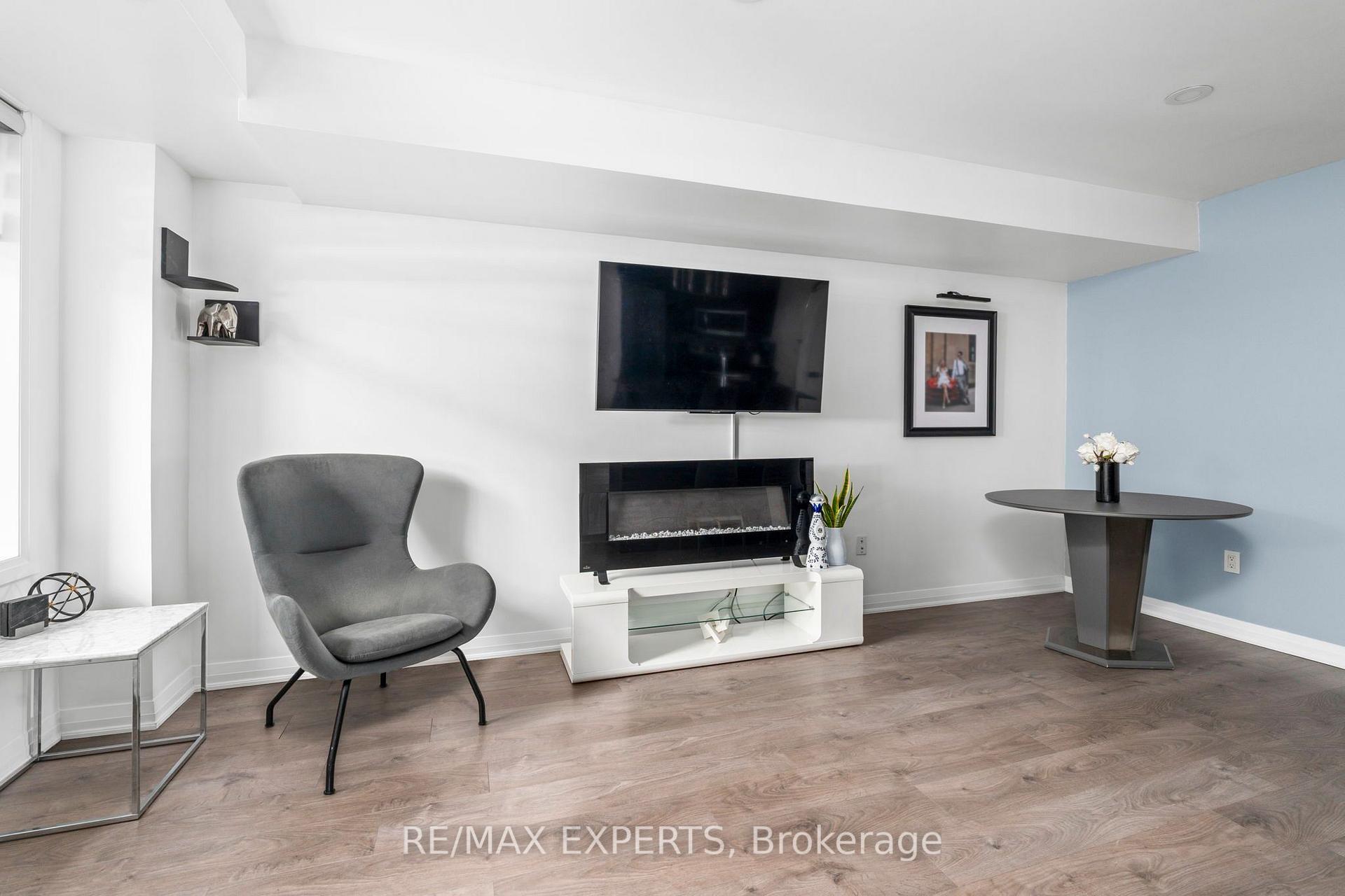 Photo 11 of Unit 1, 142 William Duncan Road, North York, Downsview-Roding-CFB — HOMEH
