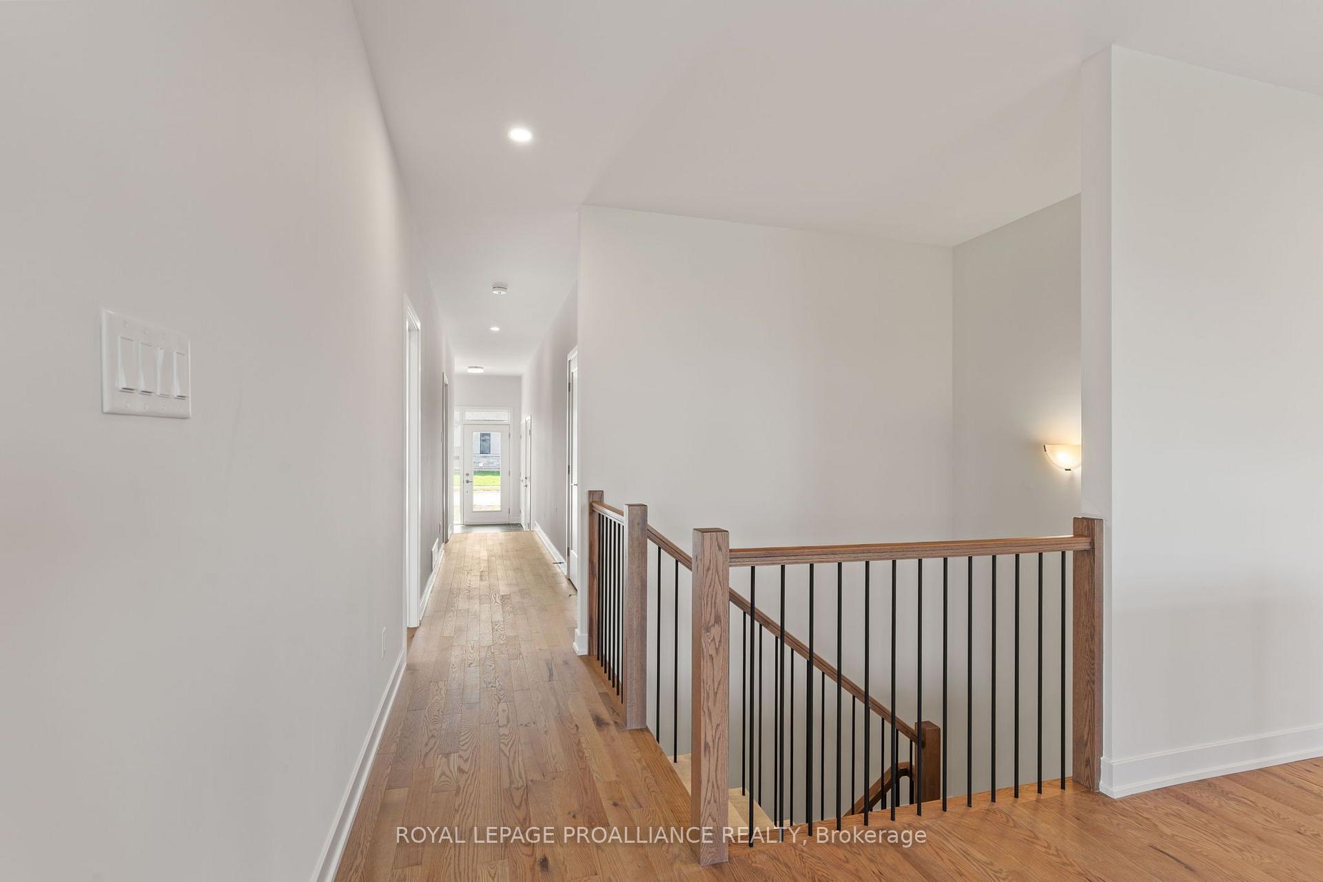 Photo 38 of 1086 Moore Street, Brockville, Brockville — HOMEH