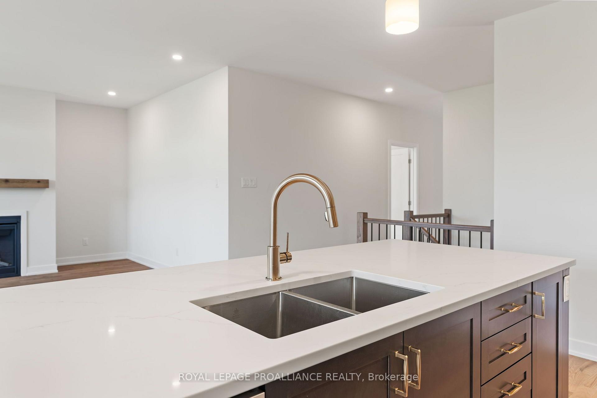 Photo 60 of 1086 Moore Street, Brockville, Brockville — HOMEH