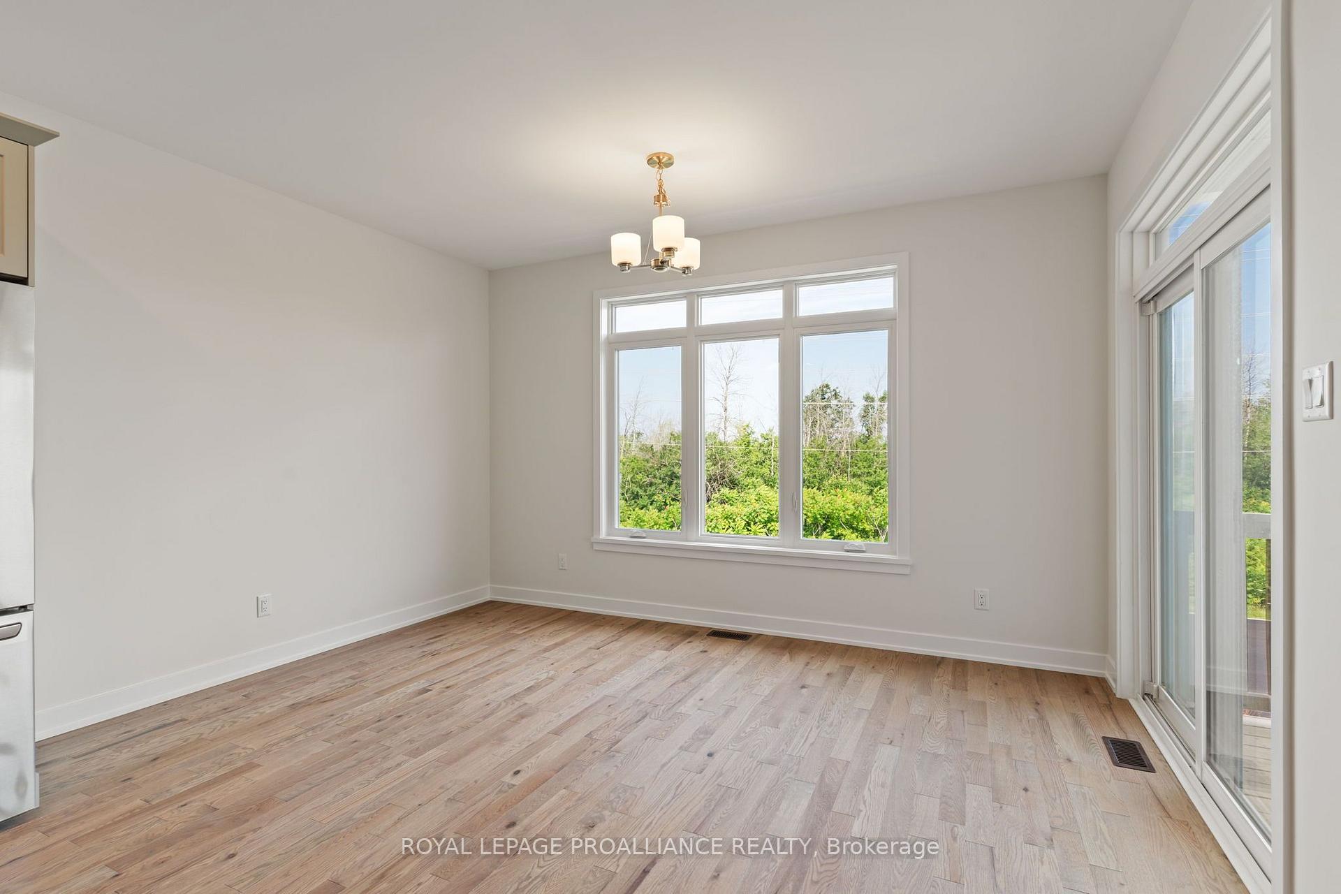 Photo 66 of 1086 Moore Street, Brockville, Brockville — HOMEH