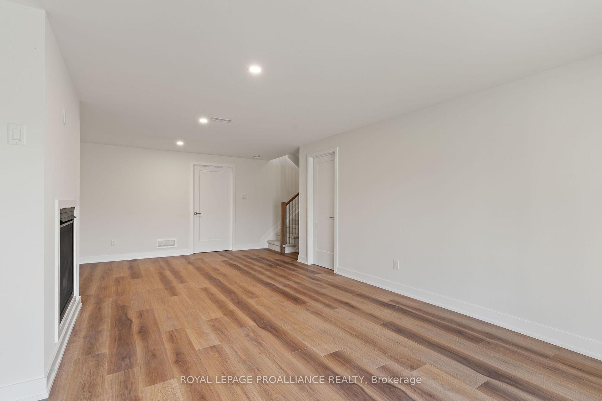 Photo 88 of 1086 Moore Street, Brockville, Brockville — HOMEH