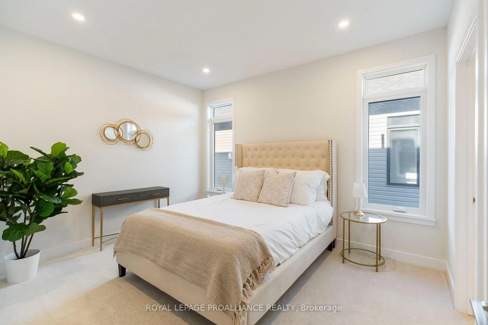 Photo 27 of 1086 Moore Street, Brockville, Brockville — HOMEH