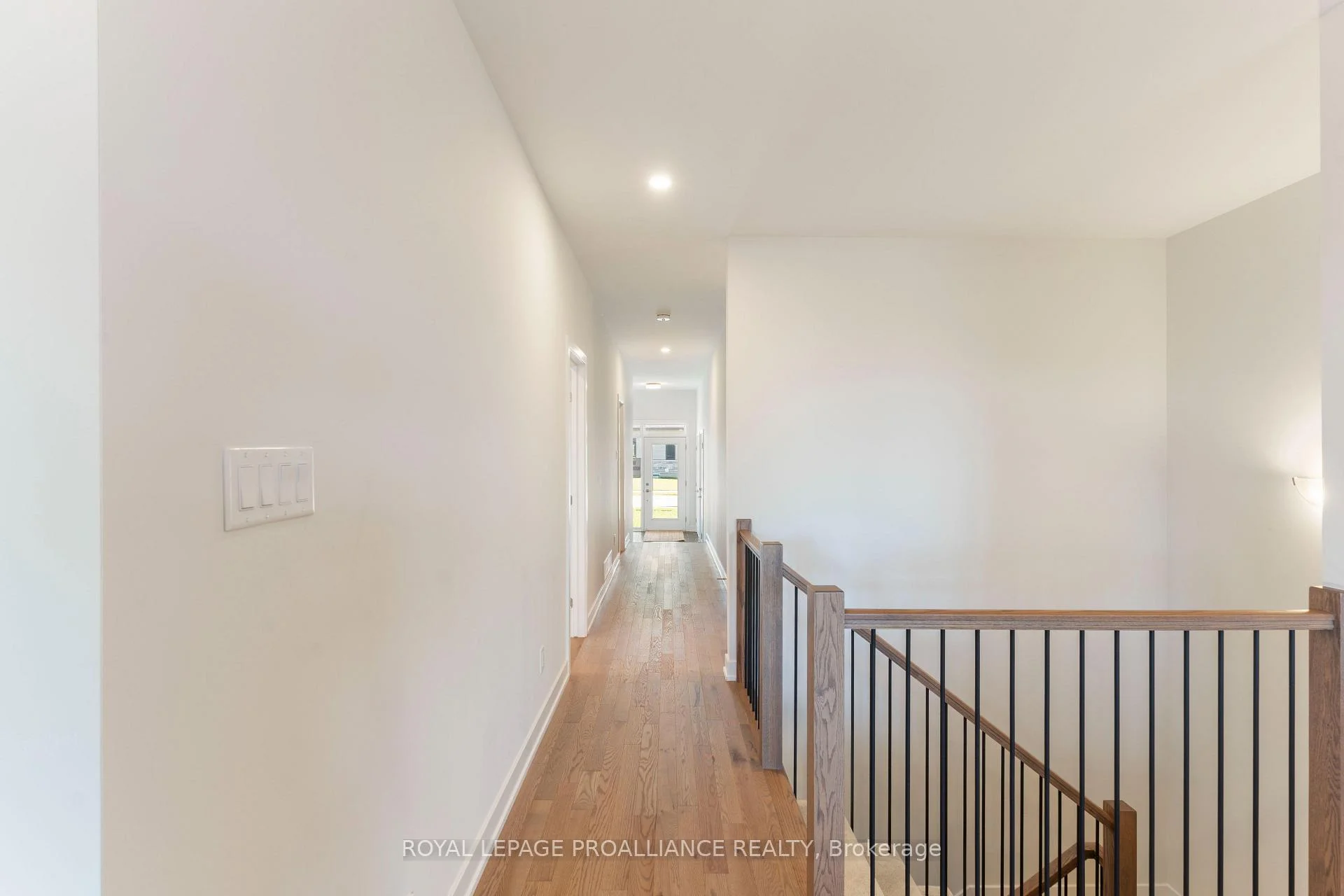 Photo 37 of 1086 Moore Street, Brockville, Brockville — HOMEH