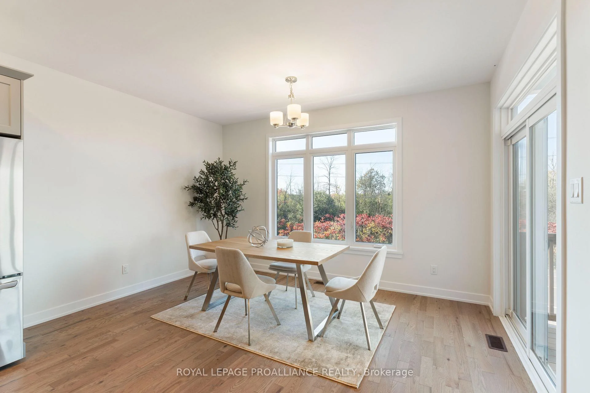 Photo 67 of 1086 Moore Street, Brockville, Brockville — HOMEH