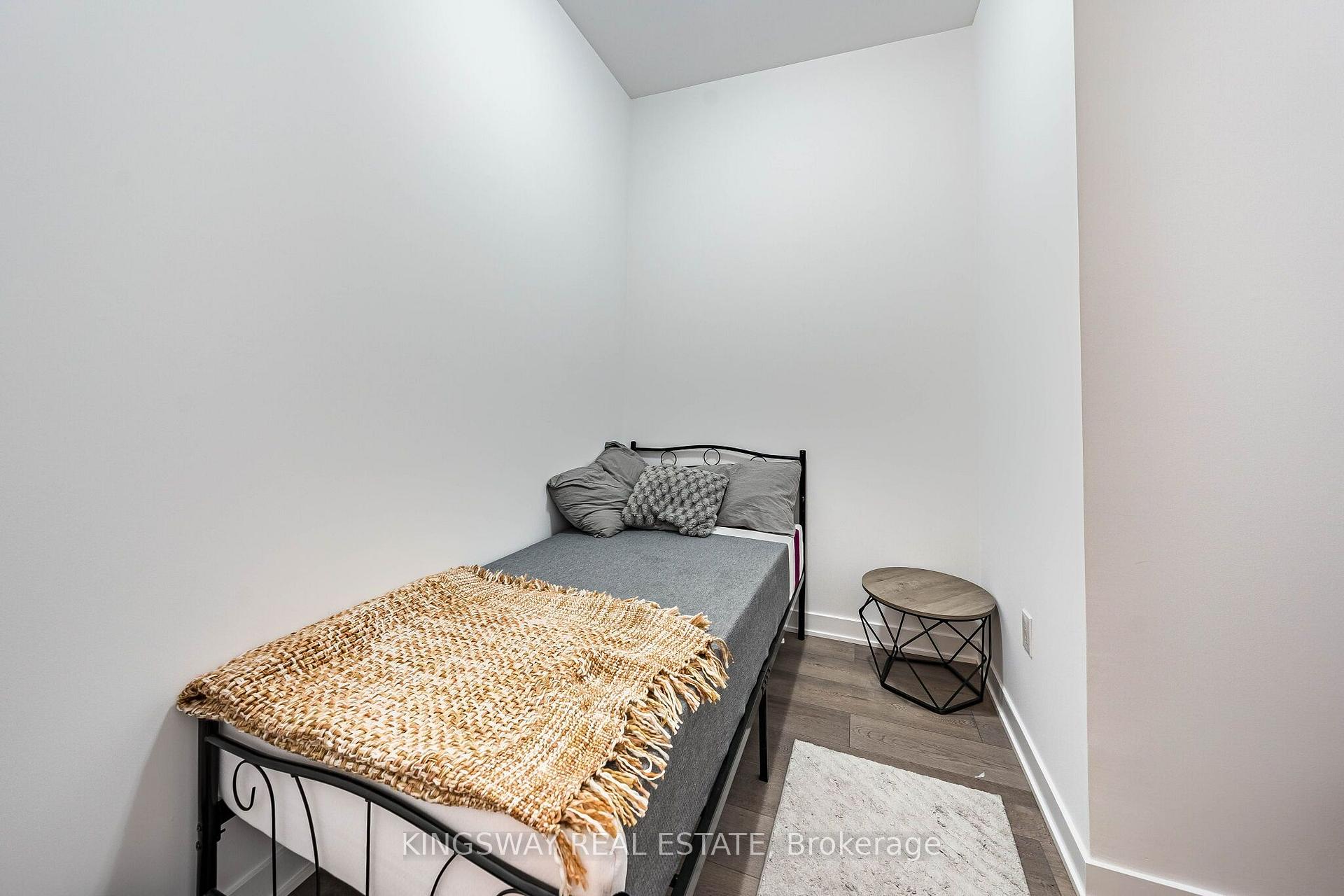 Photo 21 of Unit 203, 38 Honeycrisp Crescent, Vaughan, Vaughan Corporate Centre — HOMEH