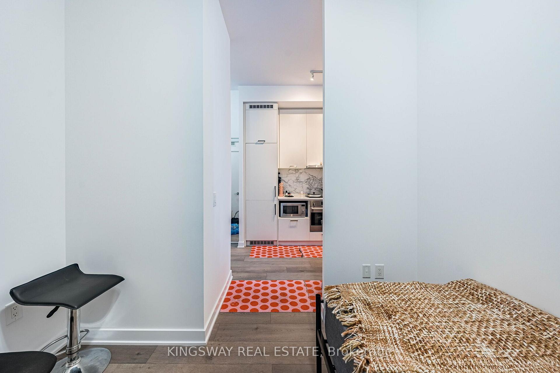 Photo 23 of Unit 203, 38 Honeycrisp Crescent, Vaughan, Vaughan Corporate Centre — HOMEH